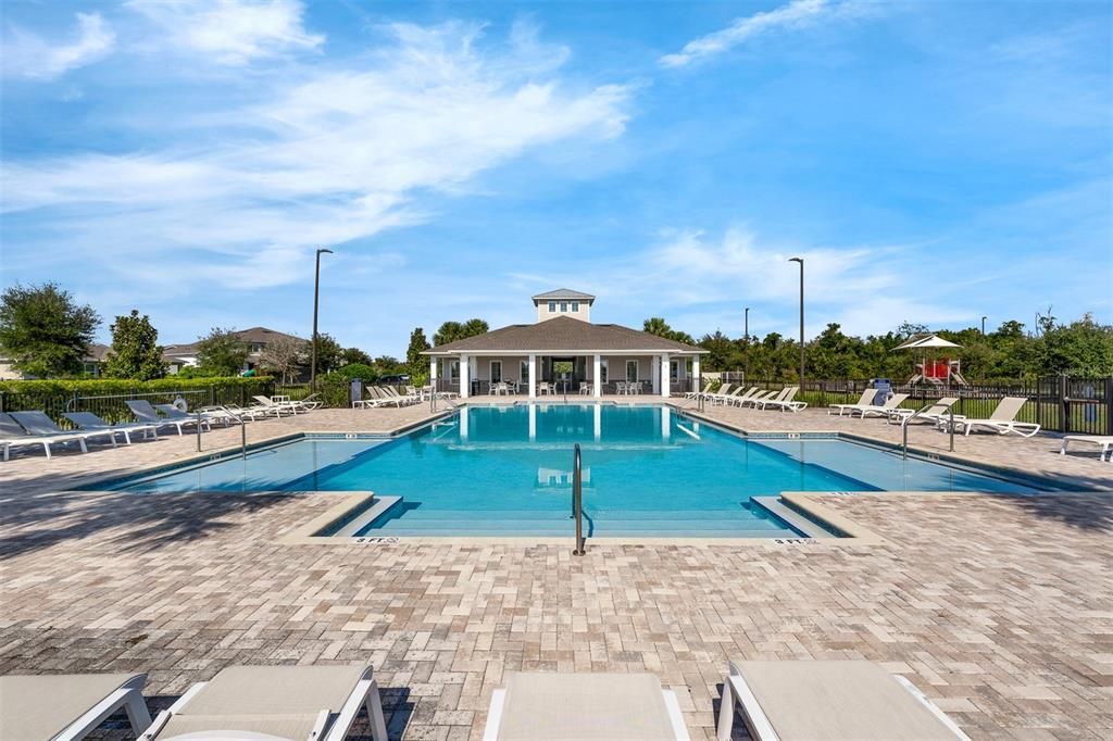 Под контрактом: $2,350 (4 спален, 2 ванн, 1850 Квадратных фут)