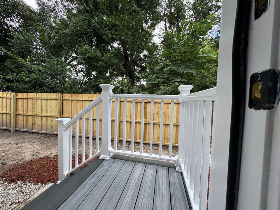 合同活跃: $305,000 (3 贝兹, 2 浴室, 1680 平方英尺)