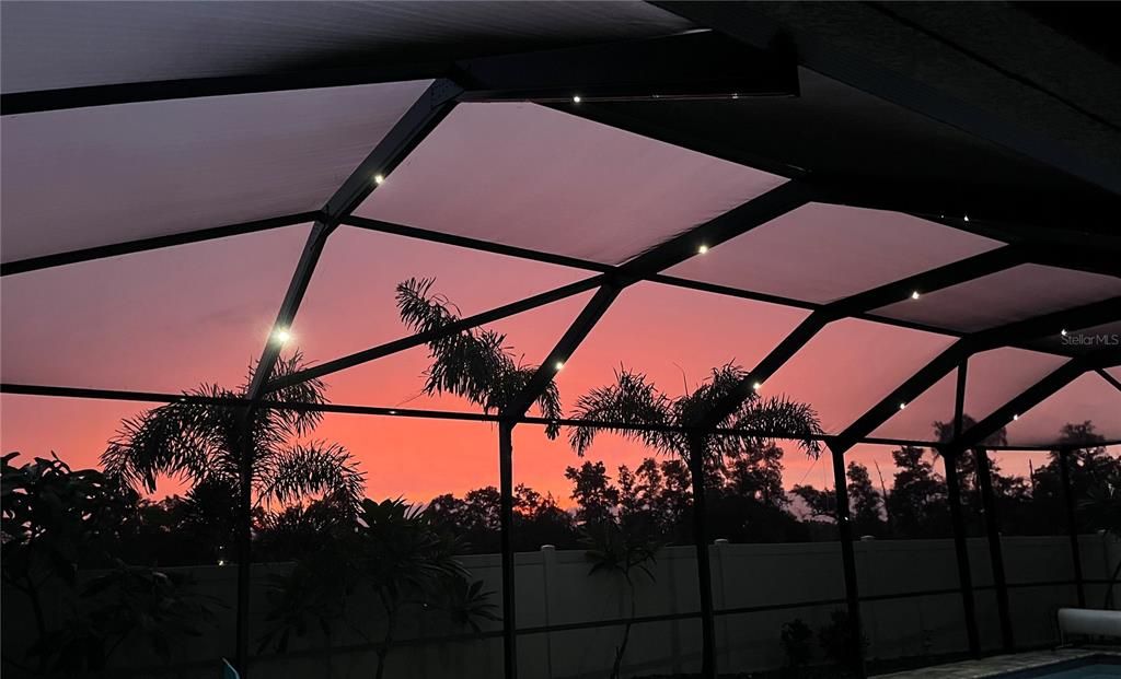 For Sale: $729,000 (5 beds, 3 baths, 3537 Square Feet)