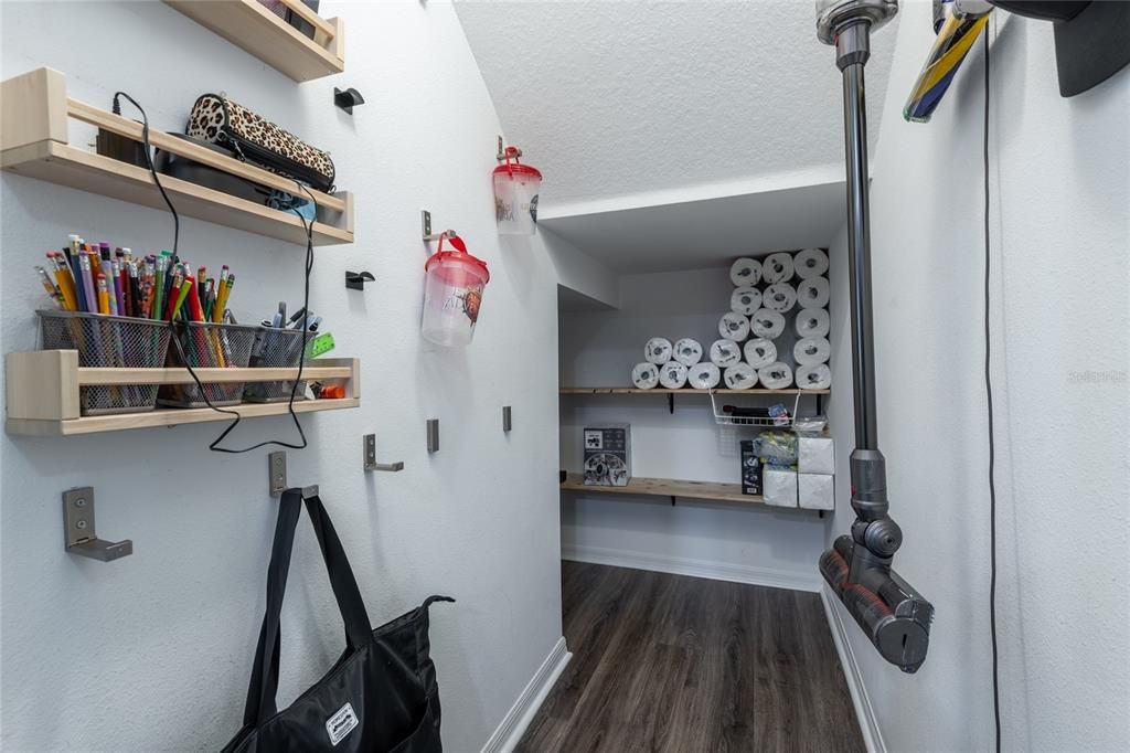 For Sale: $729,000 (5 beds, 3 baths, 3537 Square Feet)