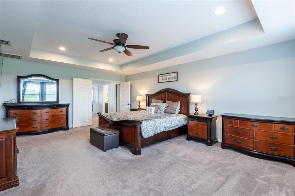 For Sale: $729,000 (5 beds, 3 baths, 3537 Square Feet)