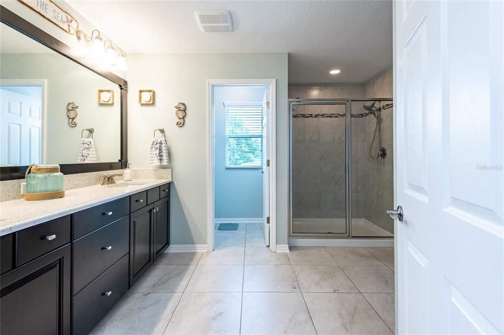 For Sale: $729,000 (5 beds, 3 baths, 3537 Square Feet)