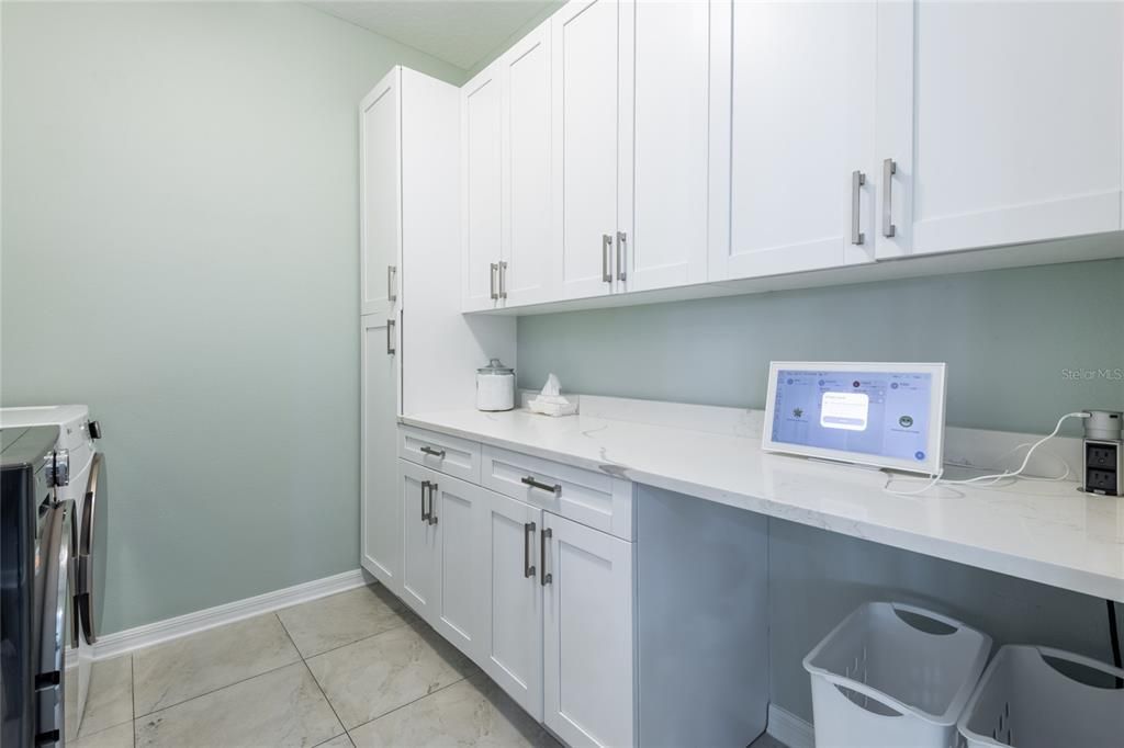 For Sale: $729,000 (5 beds, 3 baths, 3537 Square Feet)