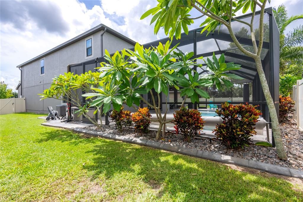 For Sale: $729,000 (5 beds, 3 baths, 3537 Square Feet)