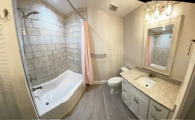 For Sale: $560,000 (2 beds, 2 baths, 1400 Square Feet)