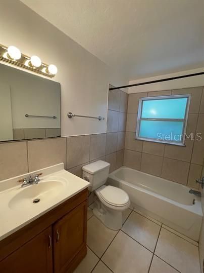 Activo con contrato: $280,000 (4 camas, 0 baños, 2016 Pies cuadrados)