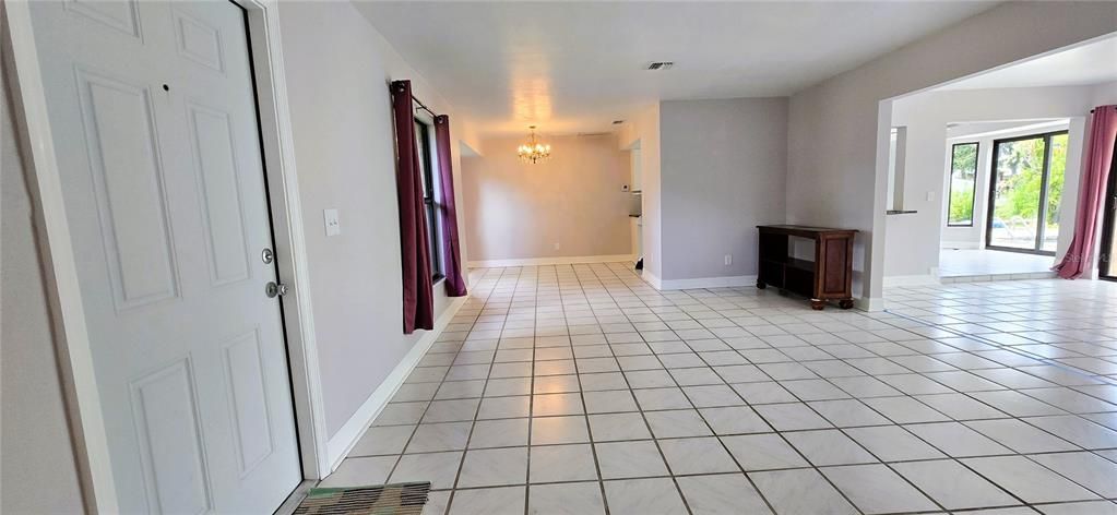 待售: $469,000 (2 贝兹, 2 浴室, 1663 平方英尺)