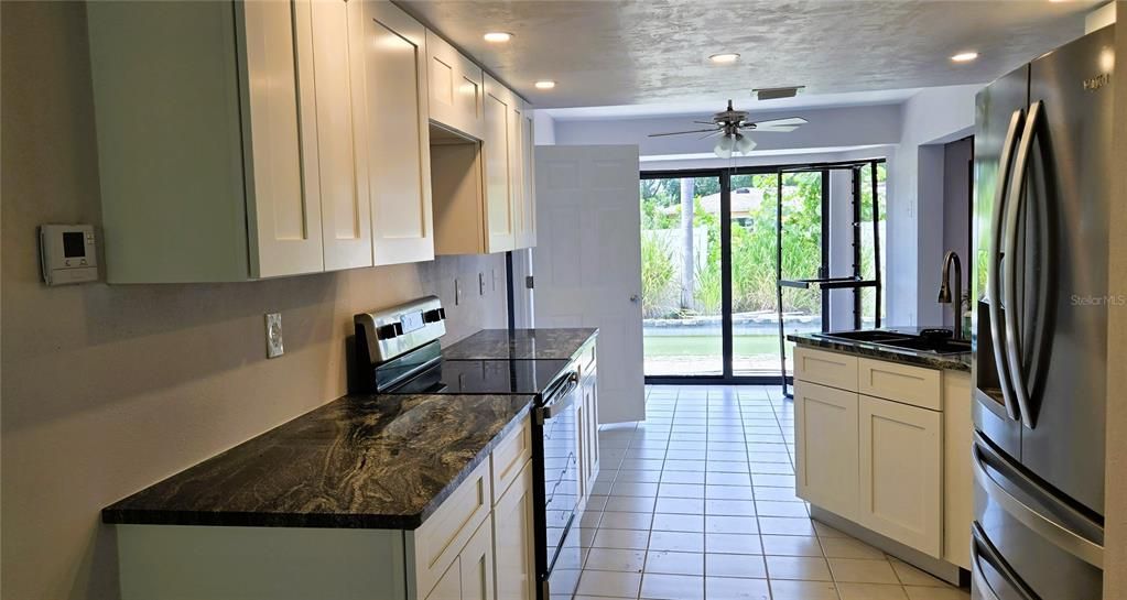 待售: $469,000 (2 贝兹, 2 浴室, 1663 平方英尺)