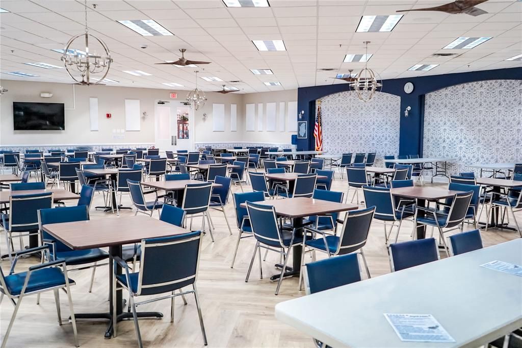 For Sale: $185,000 (2 beds, 2 baths, 1245 Square Feet)