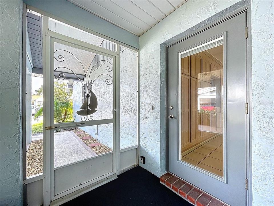 For Sale: $185,000 (2 beds, 2 baths, 1245 Square Feet)