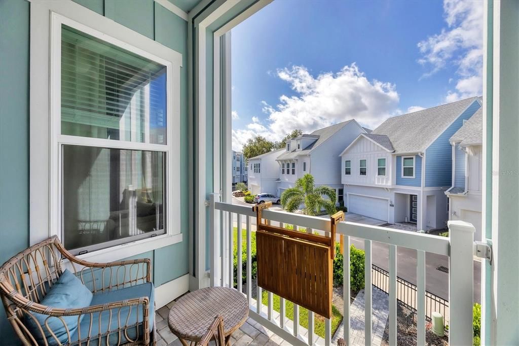 Active With Contract: $3,600 (3 beds, 3 baths, 2062 Square Feet)