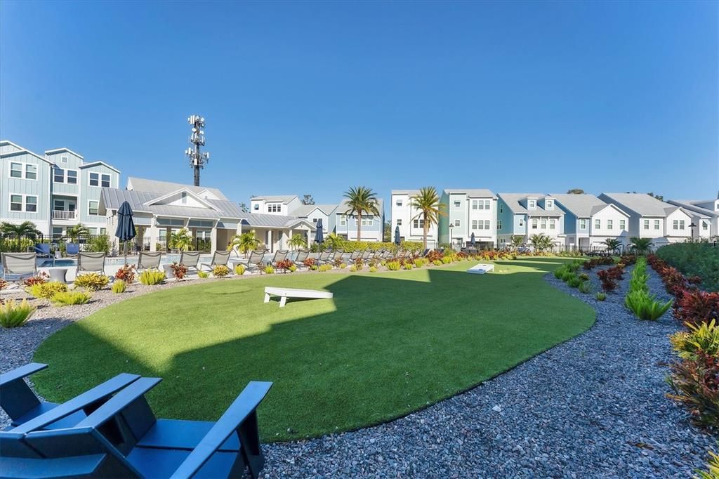 Active With Contract: $3,600 (3 beds, 3 baths, 2062 Square Feet)