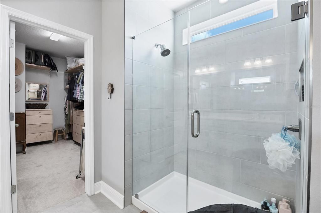 Active With Contract: $3,600 (3 beds, 3 baths, 2062 Square Feet)