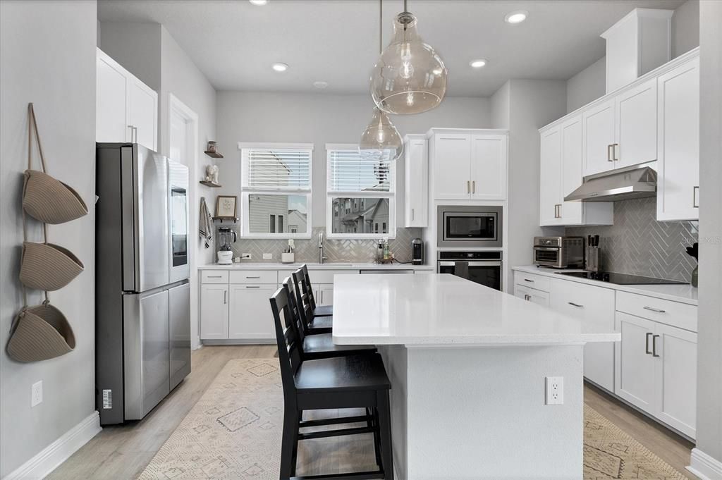 Active With Contract: $3,600 (3 beds, 3 baths, 2062 Square Feet)