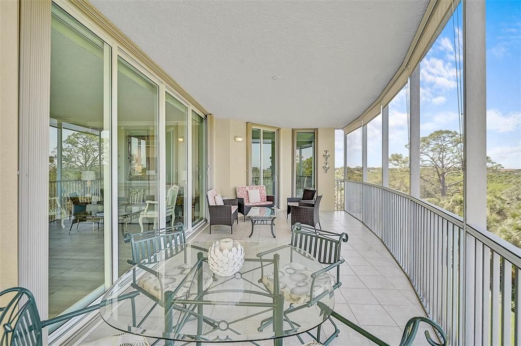 Active With Contract: $889,000 (3 beds, 3 baths, 2778 Square Feet)