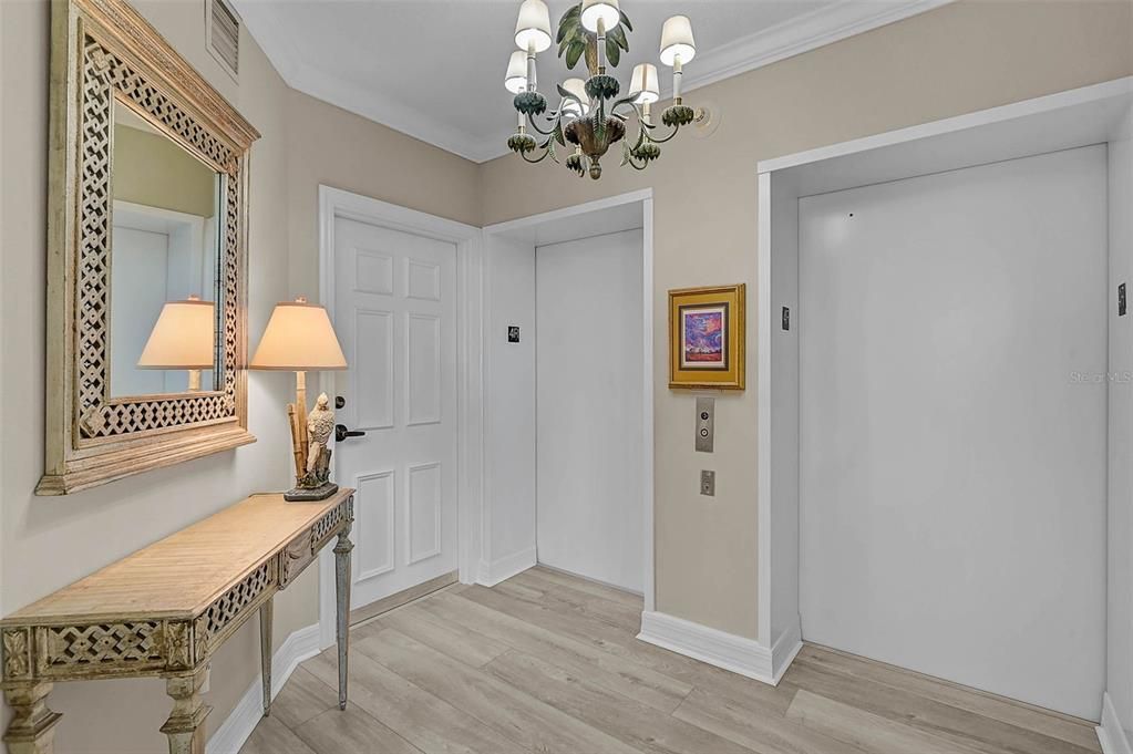 Active With Contract: $889,000 (3 beds, 3 baths, 2778 Square Feet)