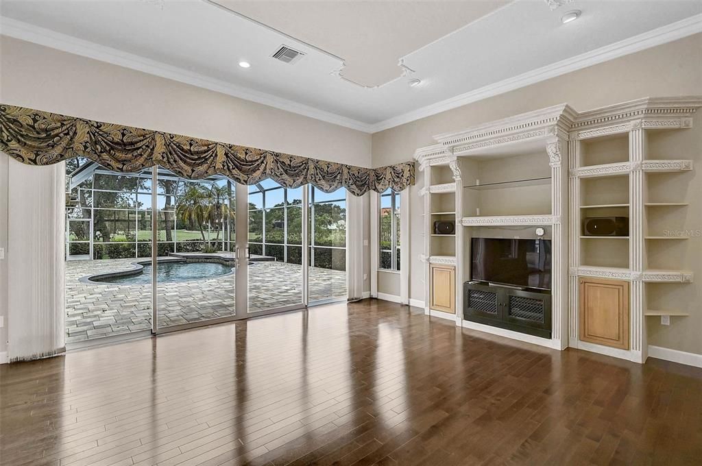 En Renta: $7,500 (3 camas, 3 baños, 4519 Pies cuadrados)