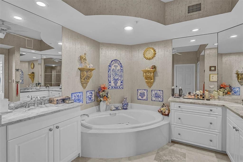 На продажу: $1,499,500 (3 спален, 3 ванн, 2594 Квадратных фут)