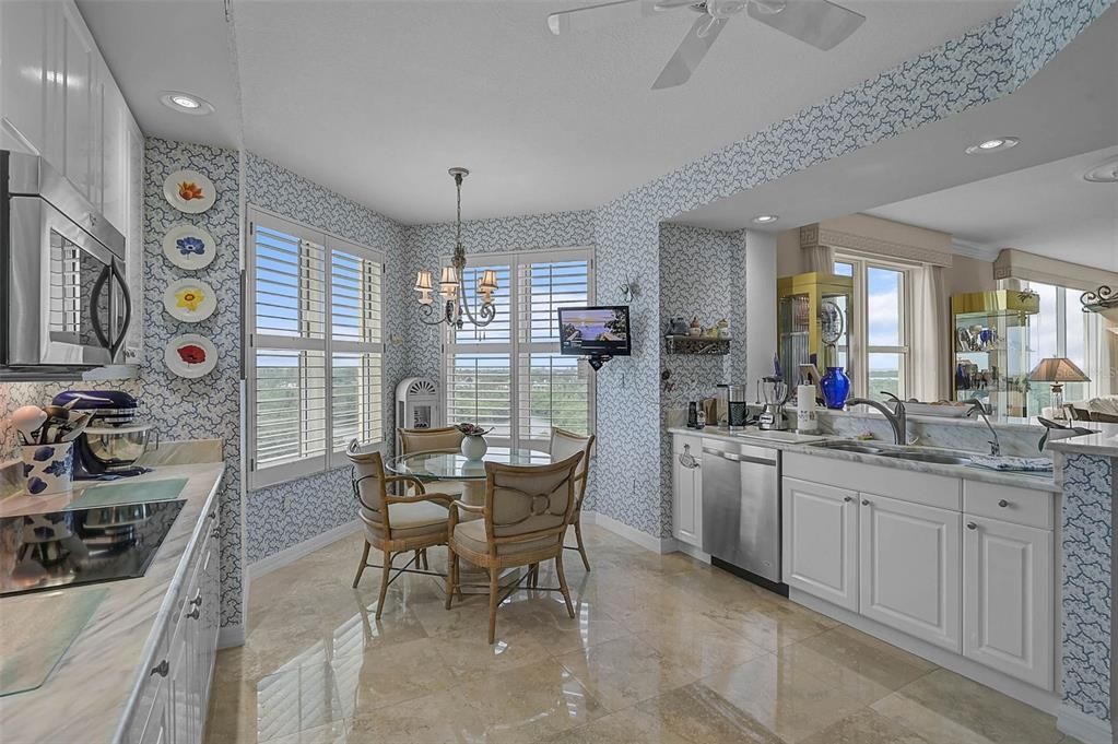 На продажу: $1,499,500 (3 спален, 3 ванн, 2594 Квадратных фут)