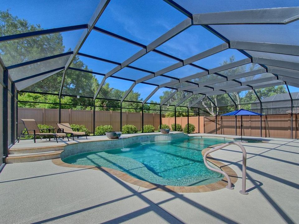 En Renta: $5,550 (3 camas, 2 baños, 2106 Pies cuadrados)