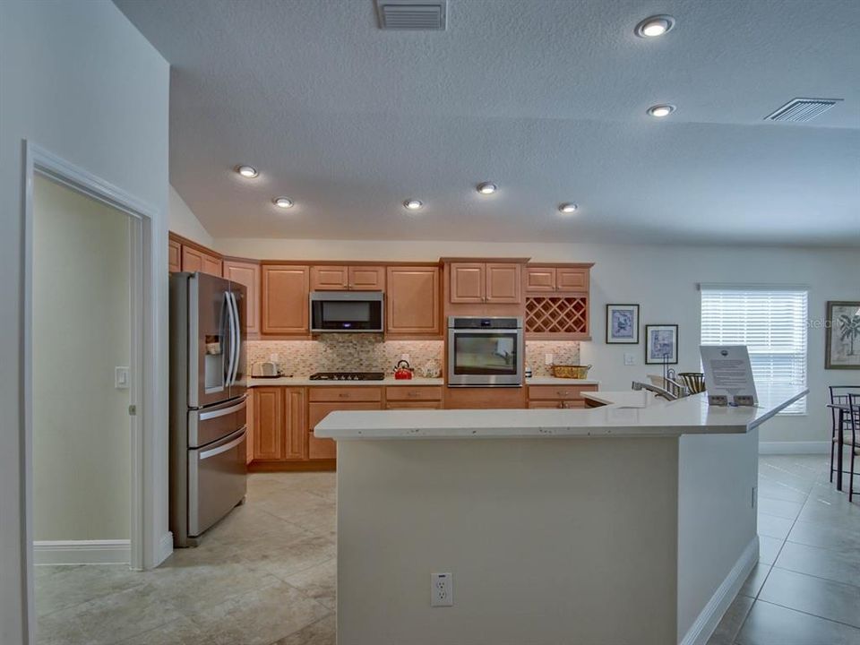 En Renta: $5,550 (3 camas, 2 baños, 2106 Pies cuadrados)