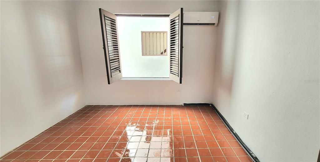 En Venta: $435,000 (1 camas, 1 baños, 488.04 Pies cuadrados)