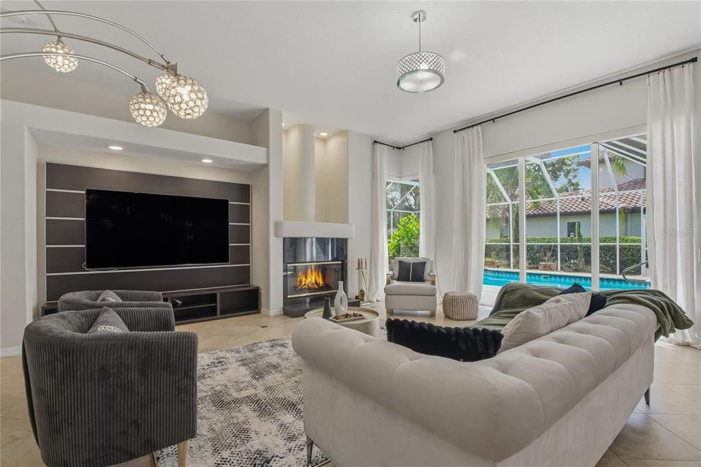 En Venta: $894,000 (4 camas, 3 baños, 2839 Pies cuadrados)