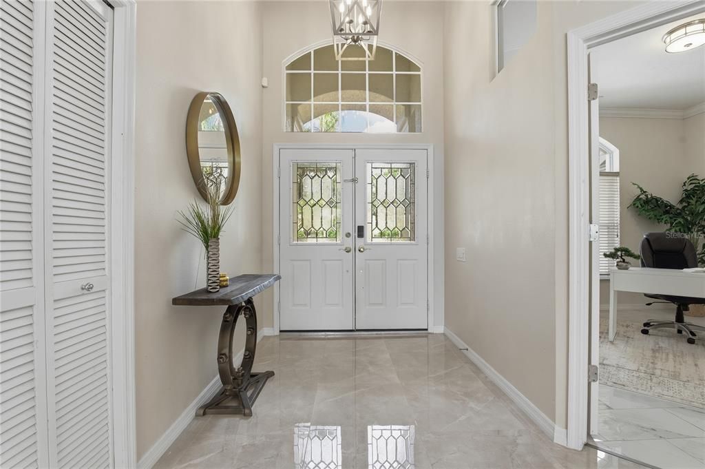 En Venta: $894,000 (4 camas, 3 baños, 2839 Pies cuadrados)