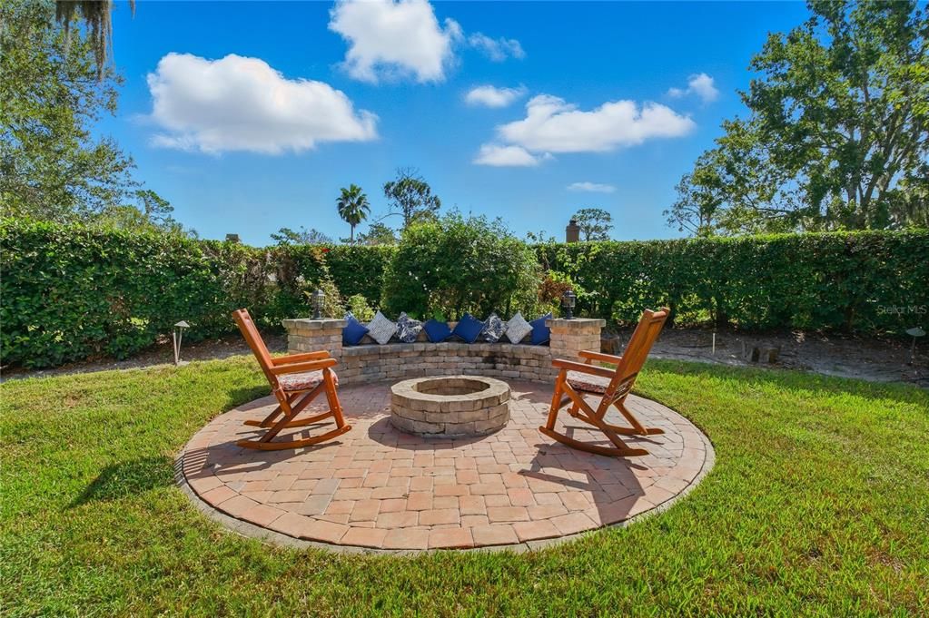 En Venta: $894,000 (4 camas, 3 baños, 2839 Pies cuadrados)