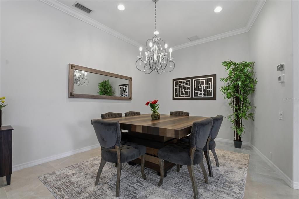 En Venta: $894,000 (4 camas, 3 baños, 2839 Pies cuadrados)