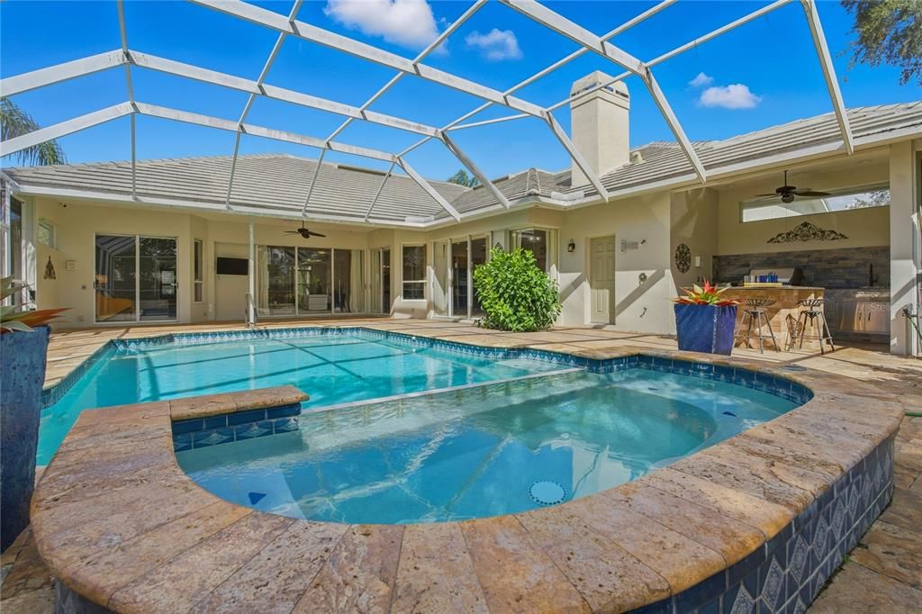 En Venta: $894,000 (4 camas, 3 baños, 2839 Pies cuadrados)