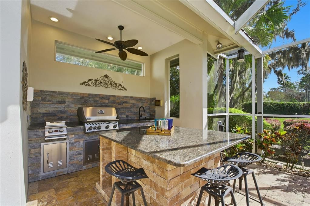 En Venta: $894,000 (4 camas, 3 baños, 2839 Pies cuadrados)