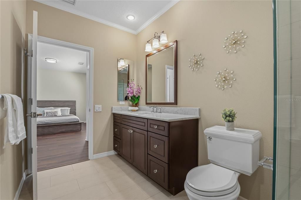 En Venta: $894,000 (4 camas, 3 baños, 2839 Pies cuadrados)