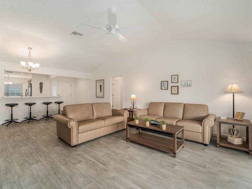 For Rent: $2,480 (3 beds, 2 baths, 1569 Square Feet)