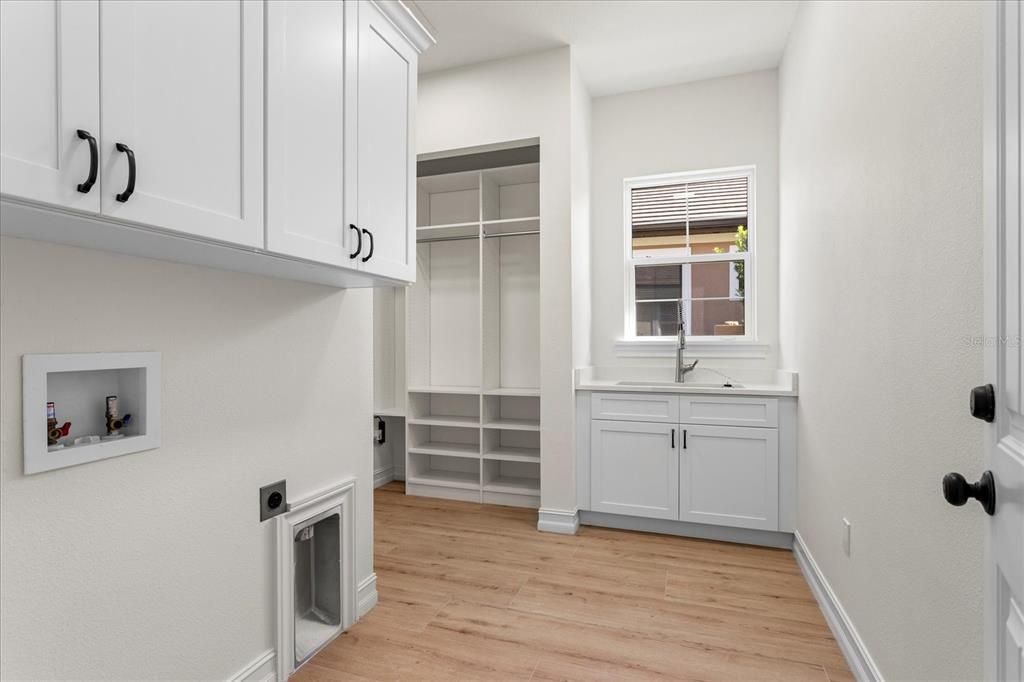 На продажу: $699,000 (3 спален, 3 ванн, 2407 Квадратных фут)