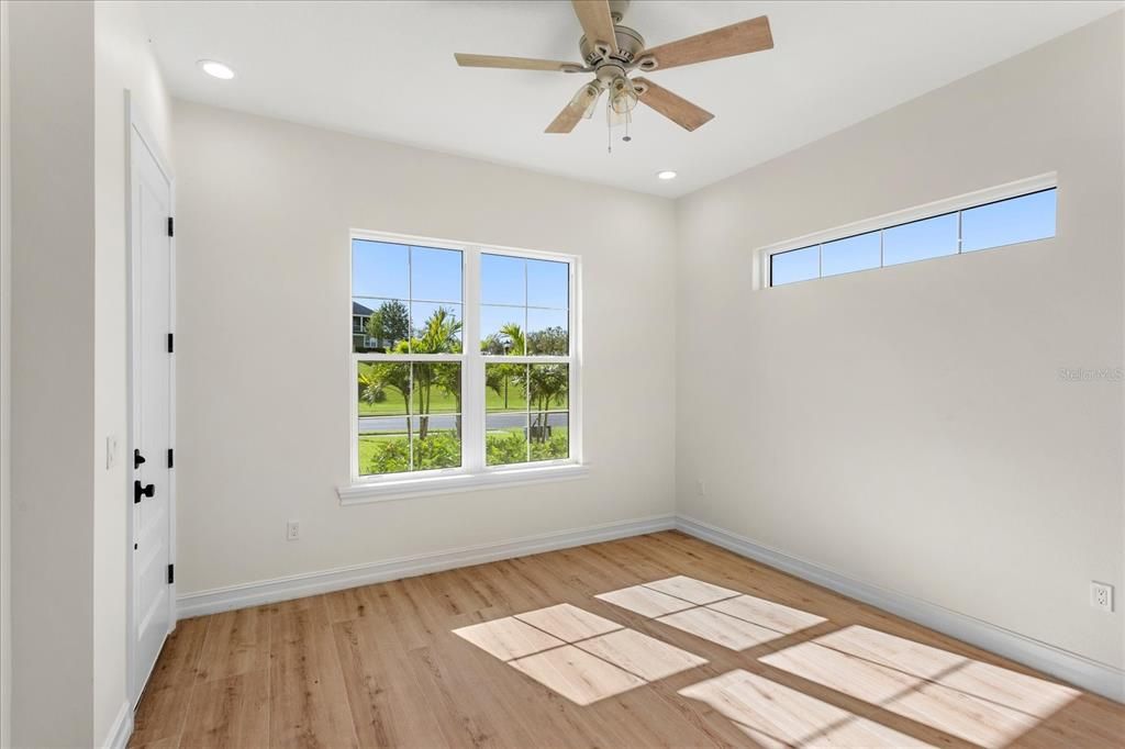 На продажу: $699,000 (3 спален, 3 ванн, 2407 Квадратных фут)