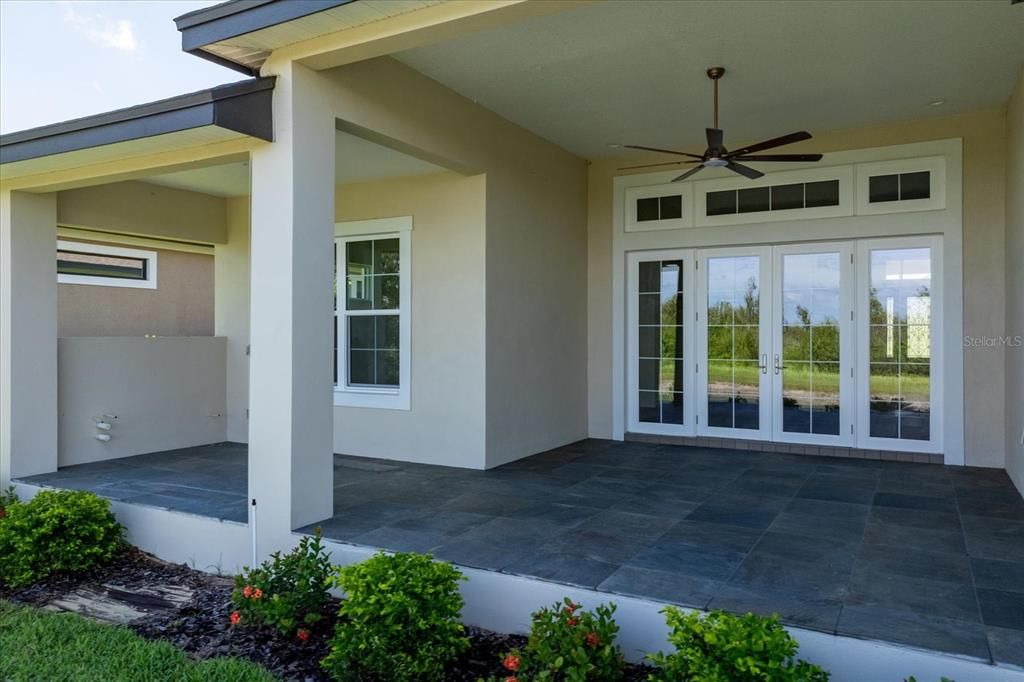 На продажу: $699,000 (3 спален, 3 ванн, 2407 Квадратных фут)