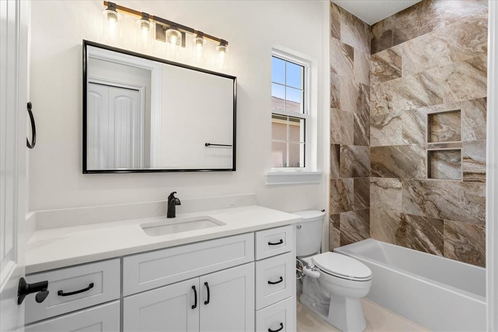 На продажу: $699,000 (3 спален, 3 ванн, 2407 Квадратных фут)