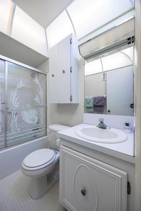 For Rent: $1,500 (2 beds, 1 baths, 1010 Square Feet)