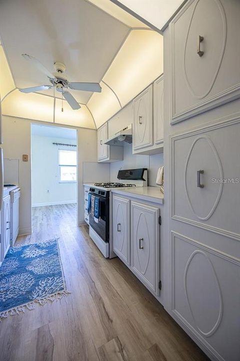 For Rent: $1,500 (2 beds, 1 baths, 1010 Square Feet)