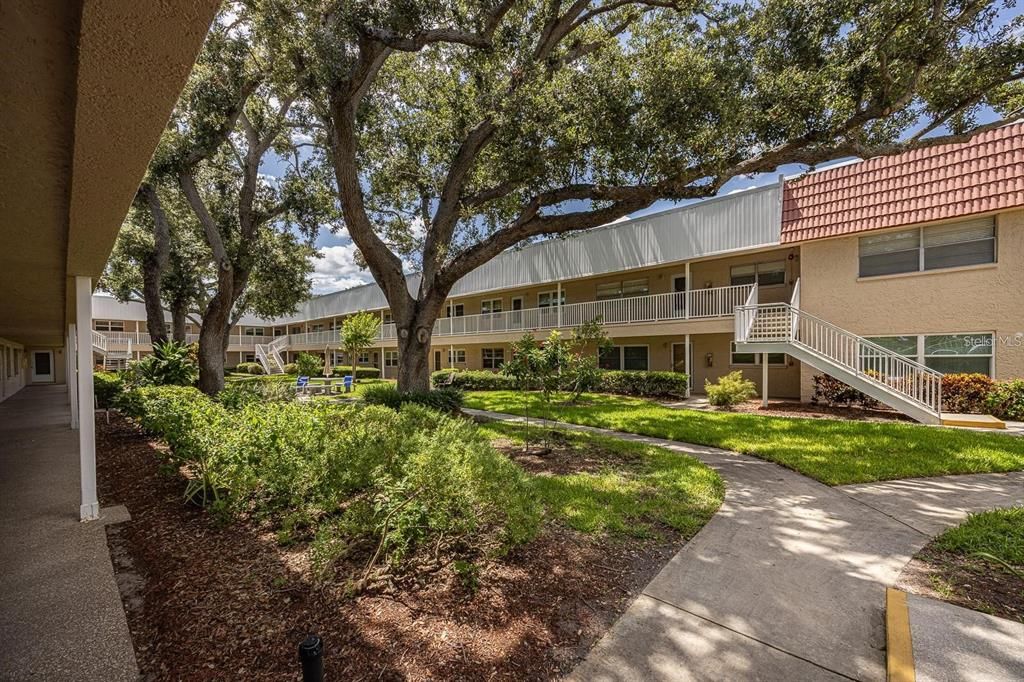 For Rent: $1,500 (2 beds, 1 baths, 1010 Square Feet)