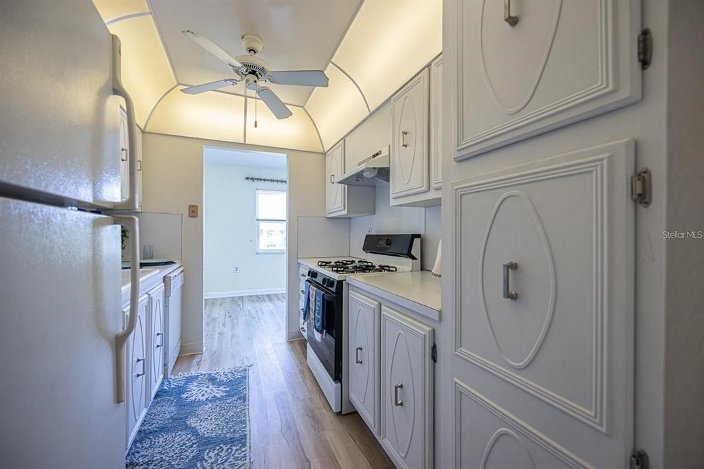 For Rent: $1,500 (2 beds, 1 baths, 1010 Square Feet)