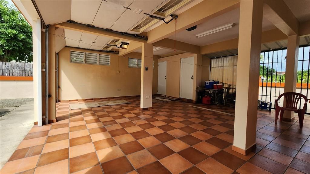 На продажу: $439,000 (3 спален, 1 ванн, 1500 Квадратных фут)