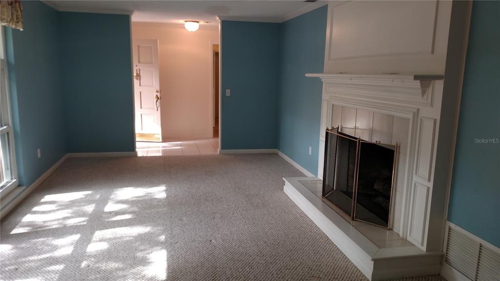 出租: $2,695 (4 贝兹, 2 浴室, 2386 平方英尺)