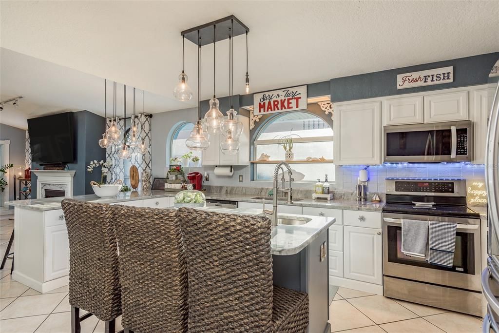 For Sale: $835,000 (3 beds, 2 baths, 2484 Square Feet)