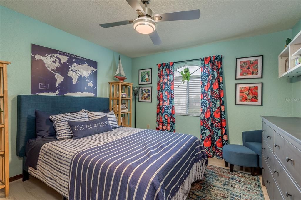 For Sale: $835,000 (3 beds, 2 baths, 2484 Square Feet)