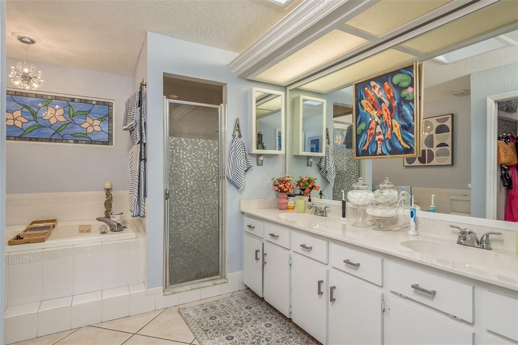 For Sale: $835,000 (3 beds, 2 baths, 2484 Square Feet)