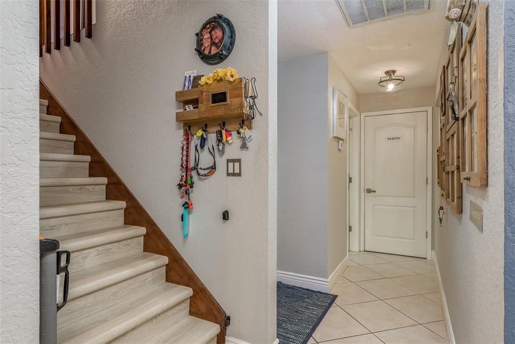 For Sale: $835,000 (3 beds, 2 baths, 2484 Square Feet)