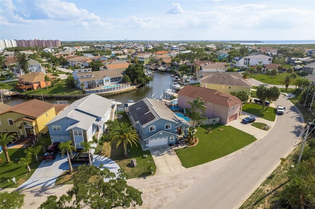 For Sale: $835,000 (3 beds, 2 baths, 2484 Square Feet)