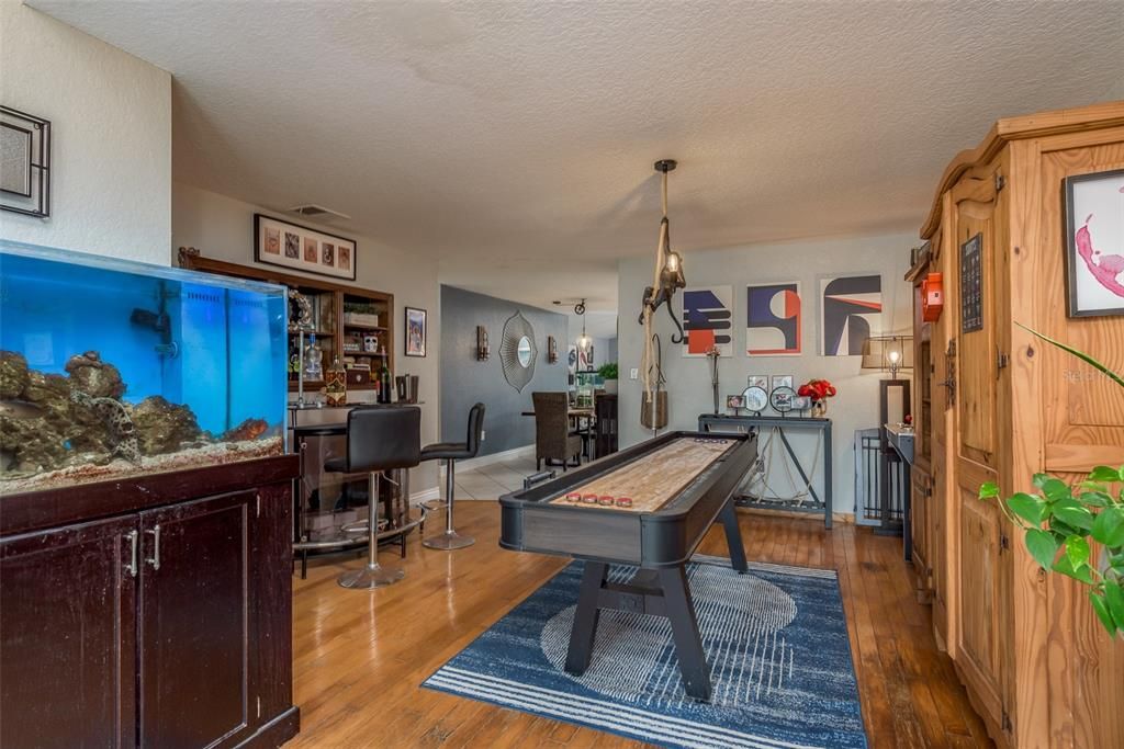 For Sale: $835,000 (3 beds, 2 baths, 2484 Square Feet)